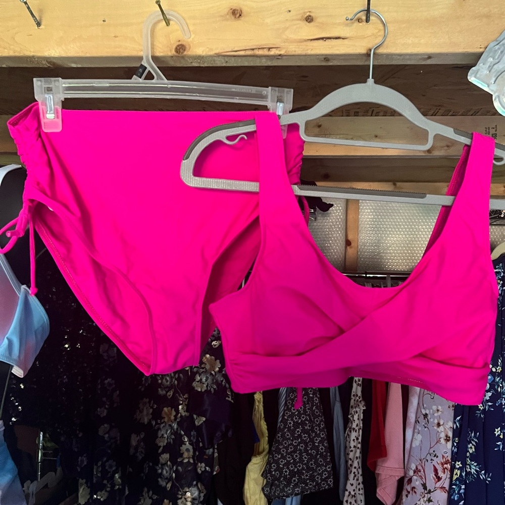 Hot pink bikini with twist front top and adjustable runch side brief bottom s